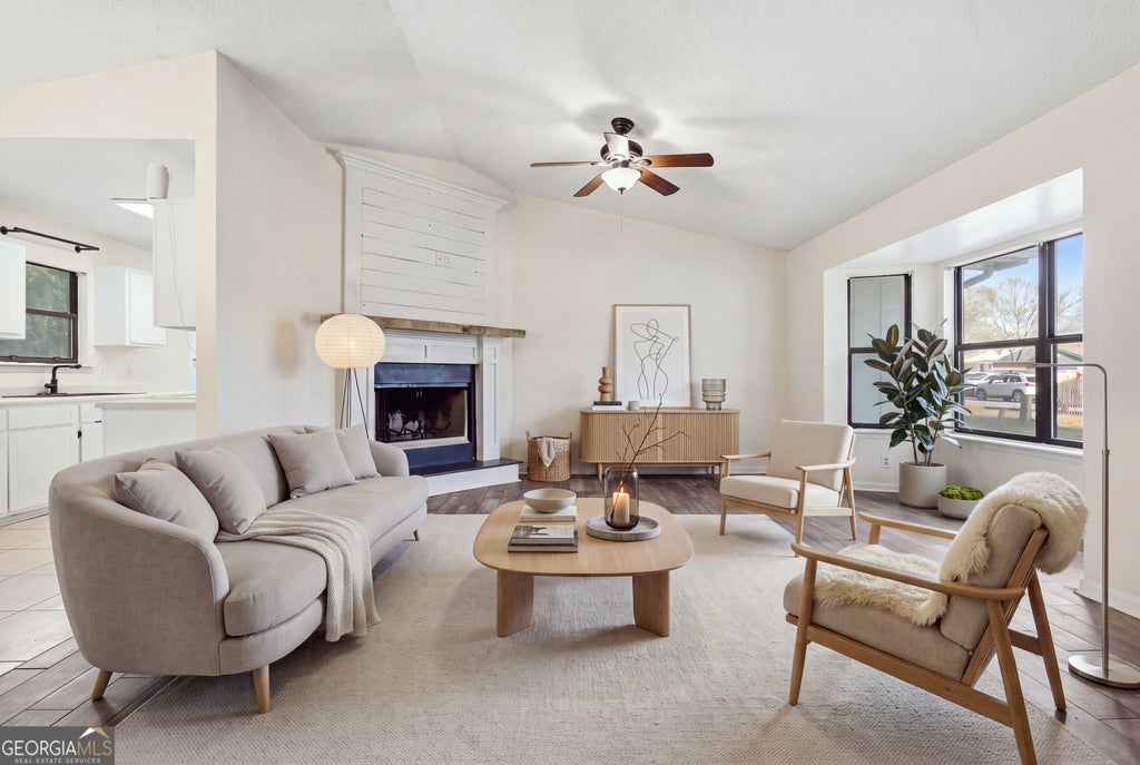 Photo of 803 Regal Road, Saint Marys, GA 31558 (MLS # 10876277)