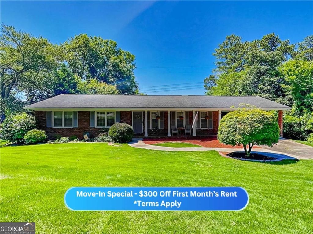 Photo of 456 Mark Avenue, Marietta, GA 30066 (MLS # 10717758)