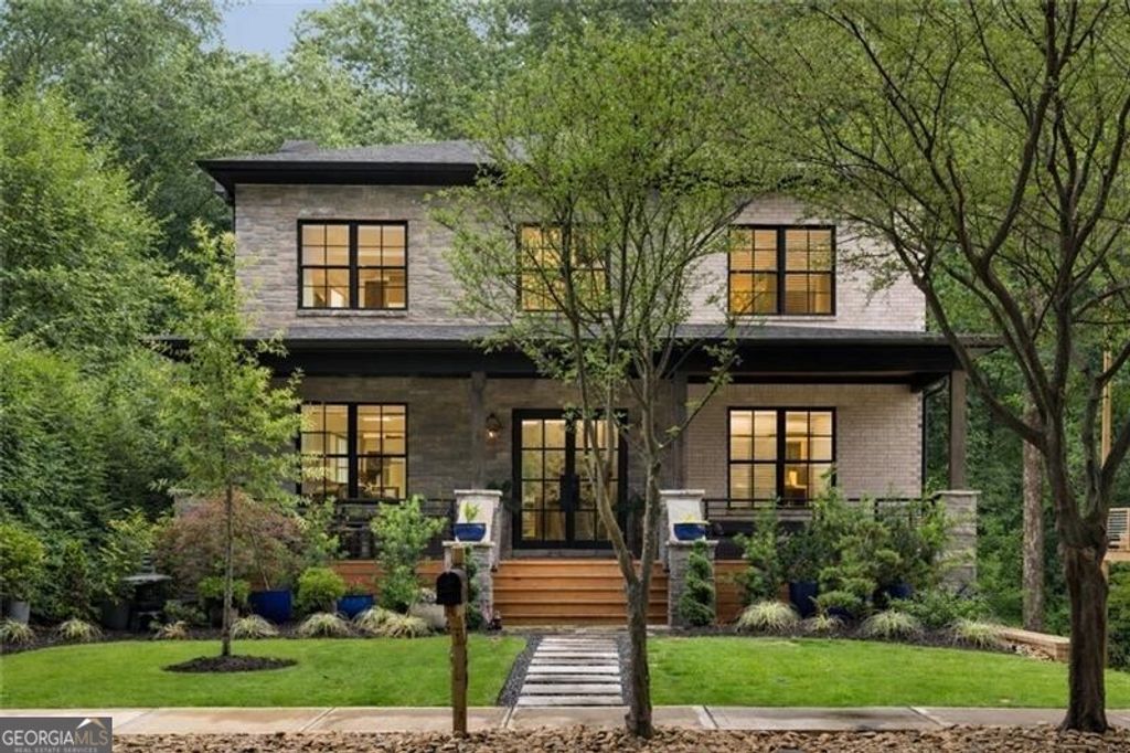 Photo of 1380 Wayne Avenue NE, Atlanta, GA 30306 (MLS # 10763384)