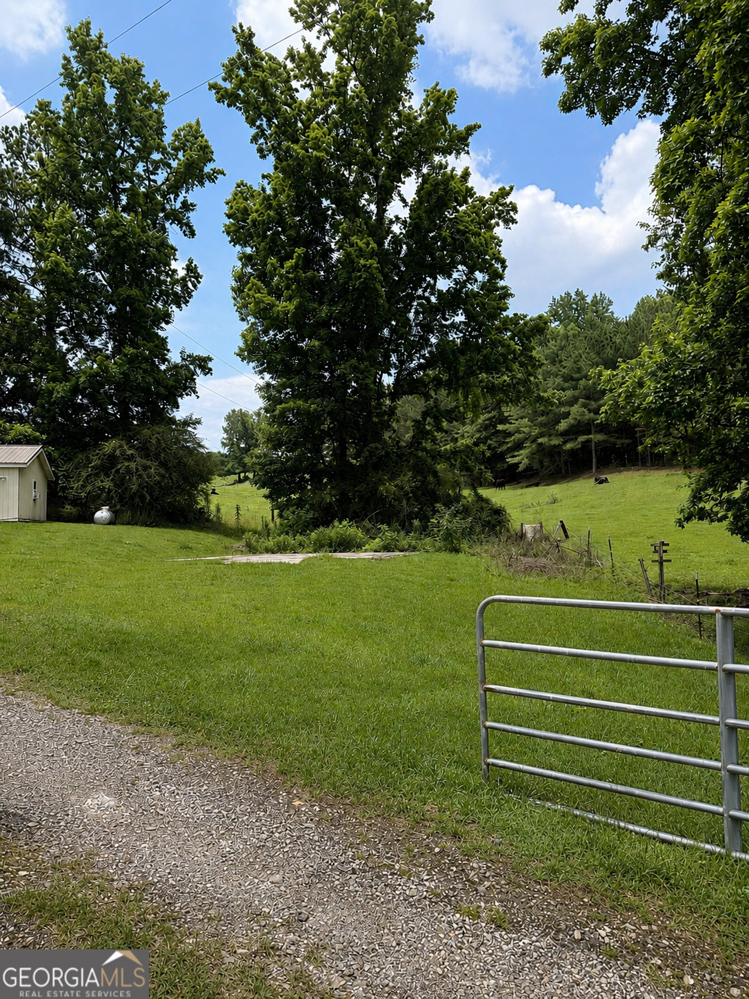 383 Patterson LN