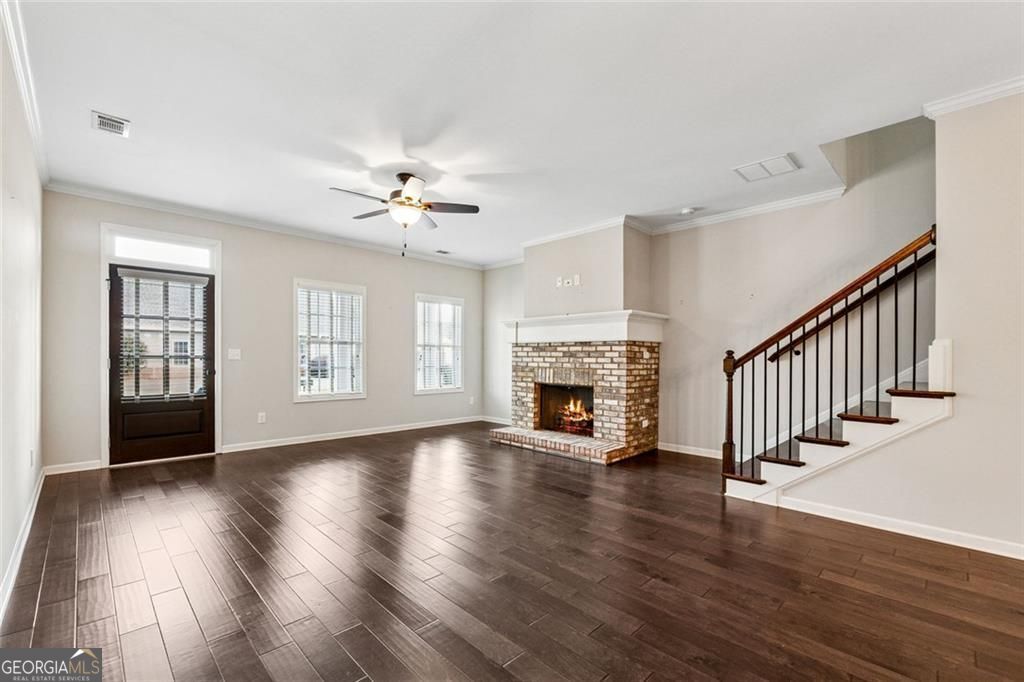 56 Park CIR