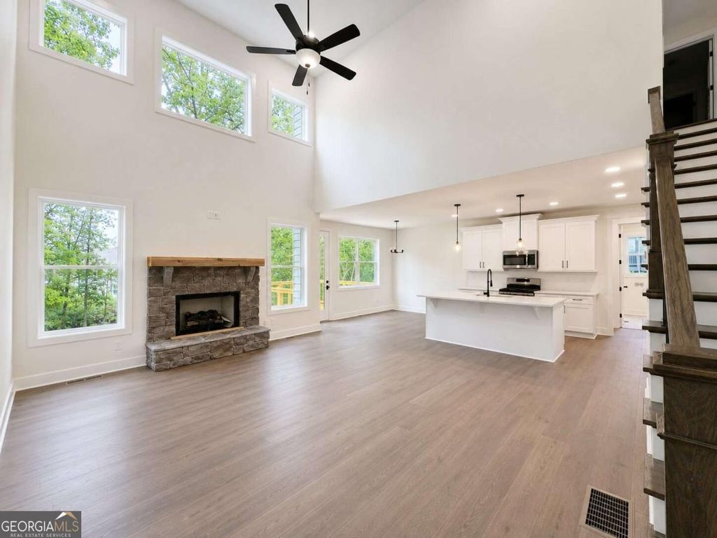 Photo of 11 Ivy Stone Court SE, Cartersville, GA 30120 (MLS # 10800011)