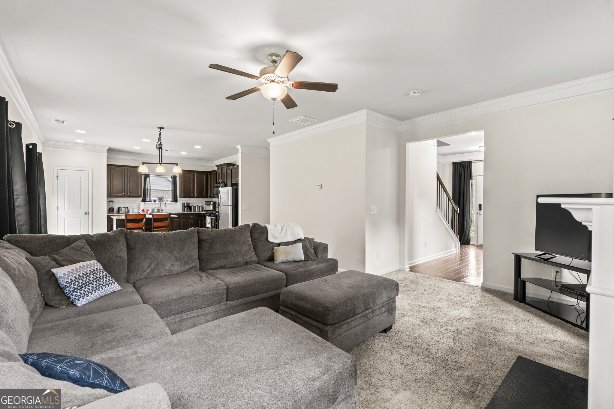 1069 Belmont Park DR