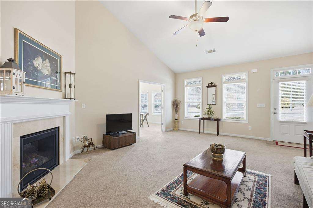 2403 Tree Arbor WAY