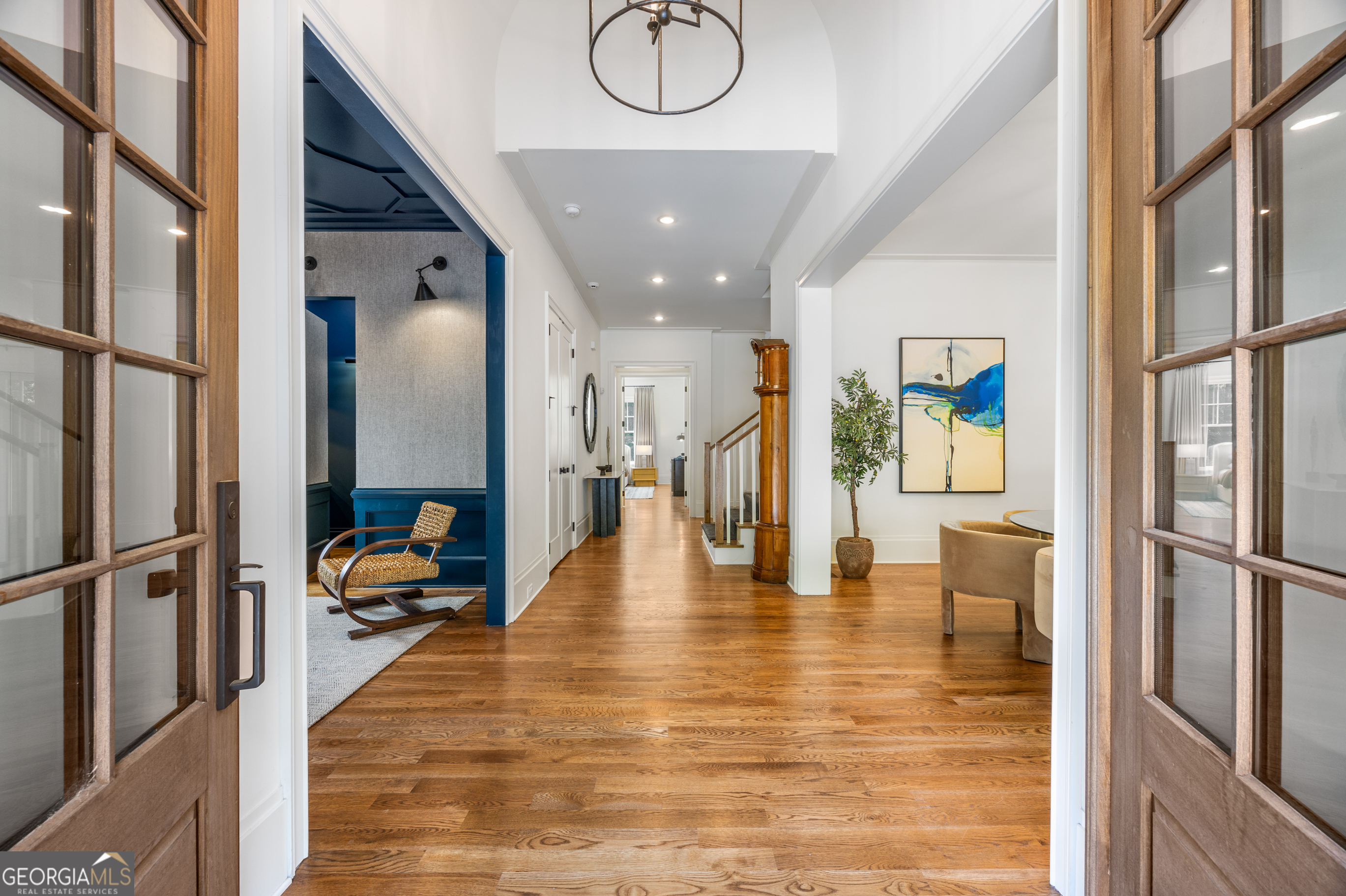 803 Courtenay DR NE