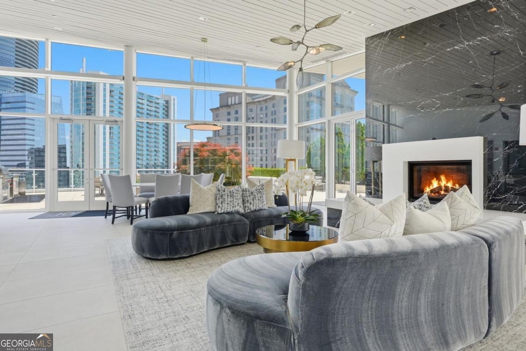 Photo of 3325 Piedmont Road NE #1910, Atlanta, GA 30305 (MLS # 10817333)