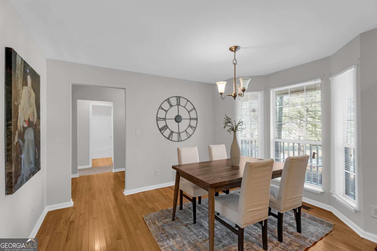 50 Riverside CT
