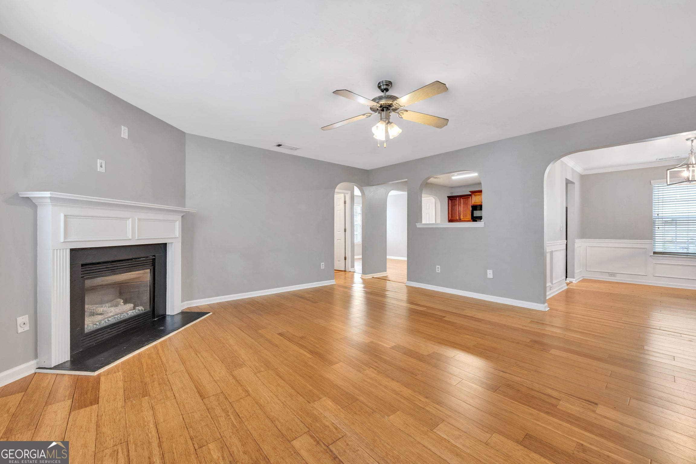 2416 Cornell CIR