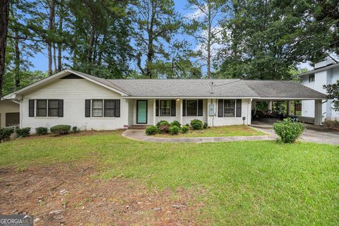 4204 Williamsburg DR College Park GA 30337