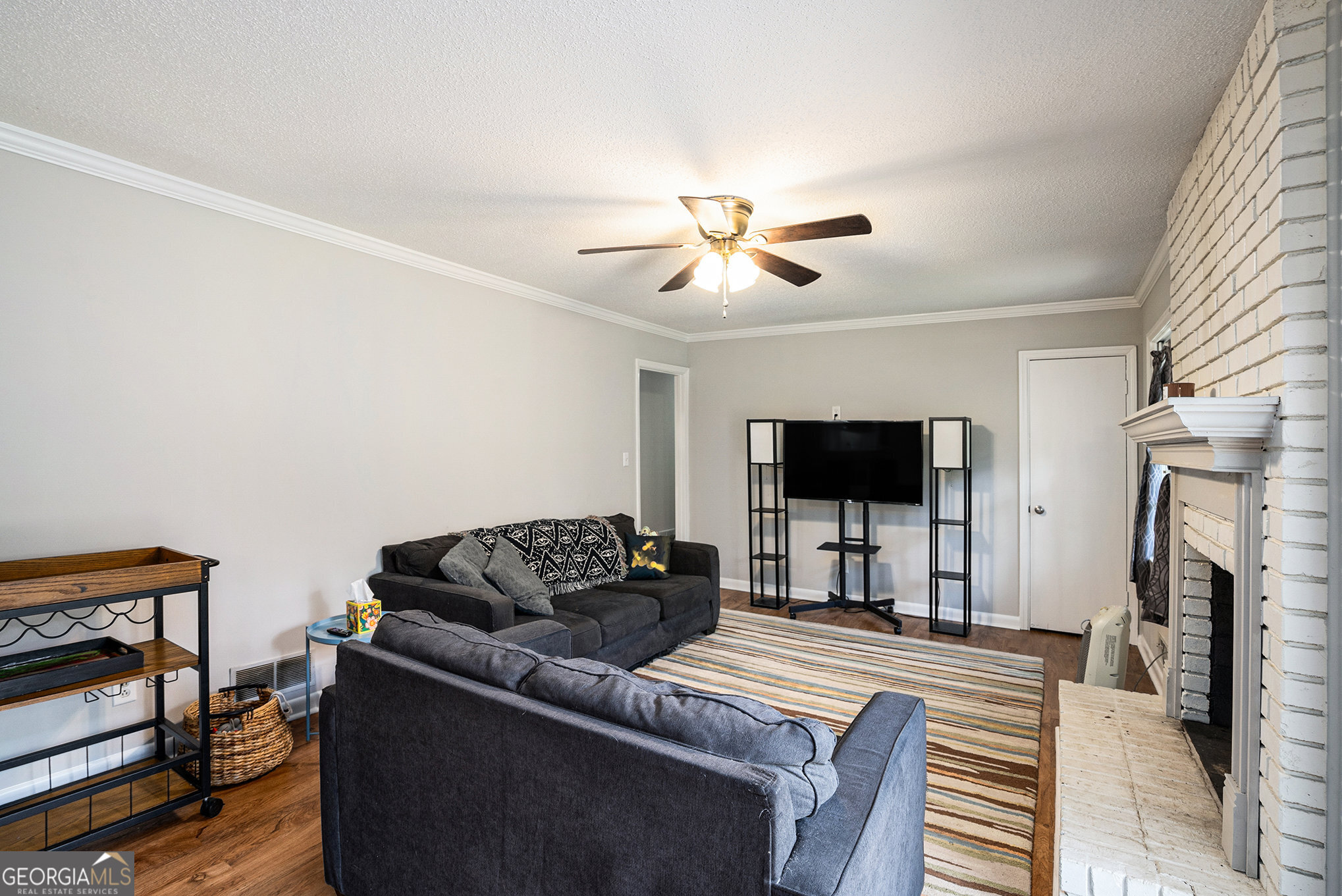 4204 Williamsburg DR
