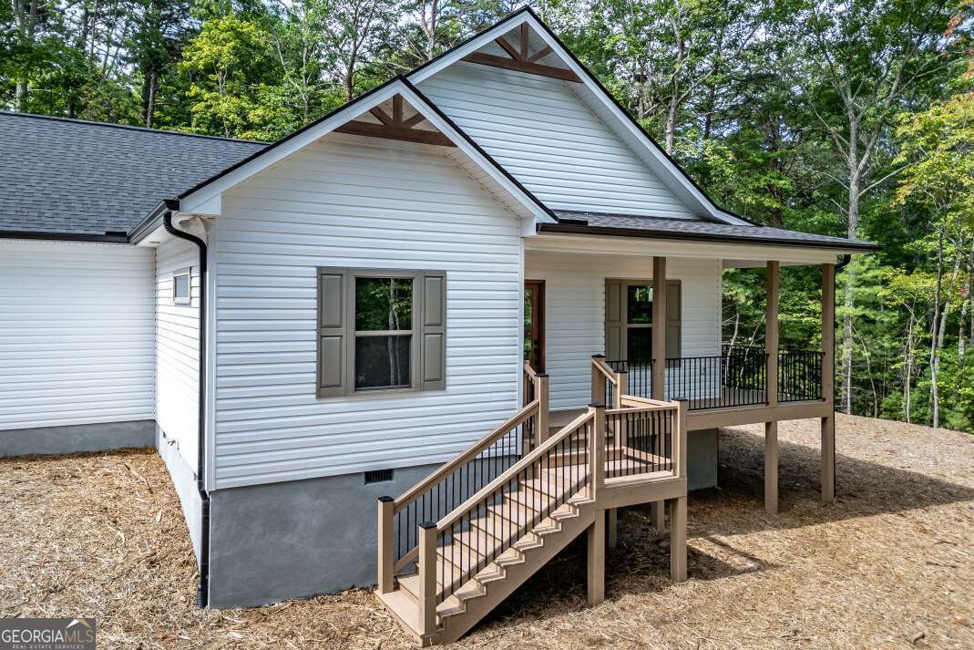 63 Lance Crossing RD