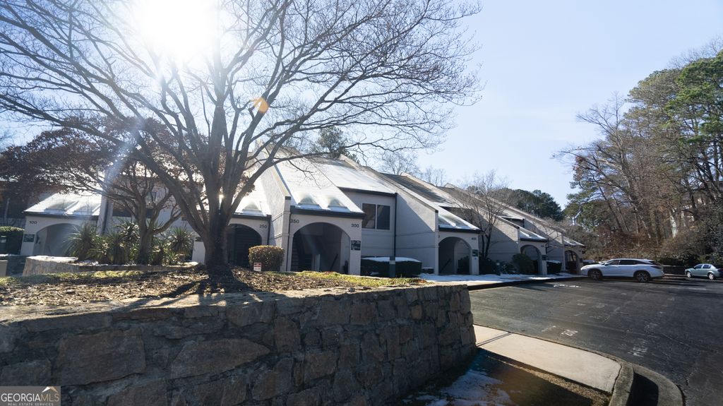 Photo of 1820 The Exchange NW #STE 300, Marietta, GA 30069 (MLS # 10683633)