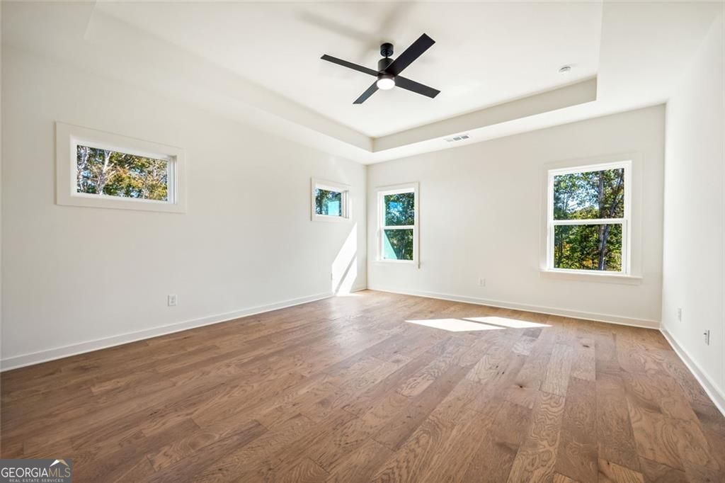 Gainesville, Georgia 30506, United States, 5 Bedrooms Bedrooms, ,5 BathroomsBathrooms,Residential,Active,222247