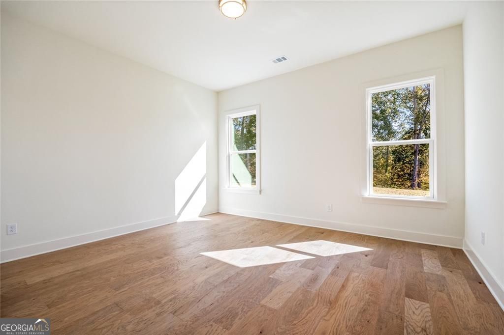 Gainesville, Georgia 30506, United States, 5 Bedrooms Bedrooms, ,5 BathroomsBathrooms,Residential,Active,222247