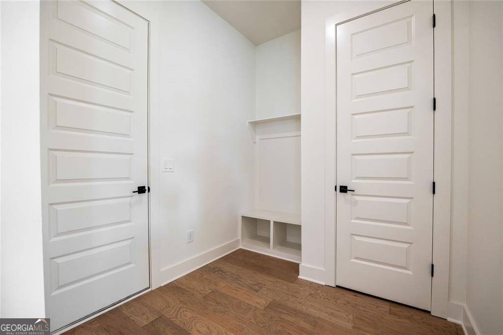 Gainesville, Georgia 30506, United States, 5 Bedrooms Bedrooms, ,5 BathroomsBathrooms,Residential,Active,222247