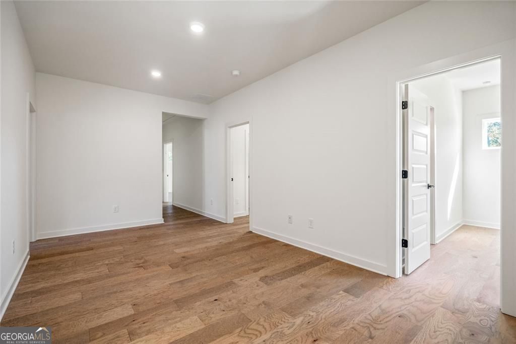 Gainesville, Georgia 30506, United States, 5 Bedrooms Bedrooms, ,5 BathroomsBathrooms,Residential,Active,222247