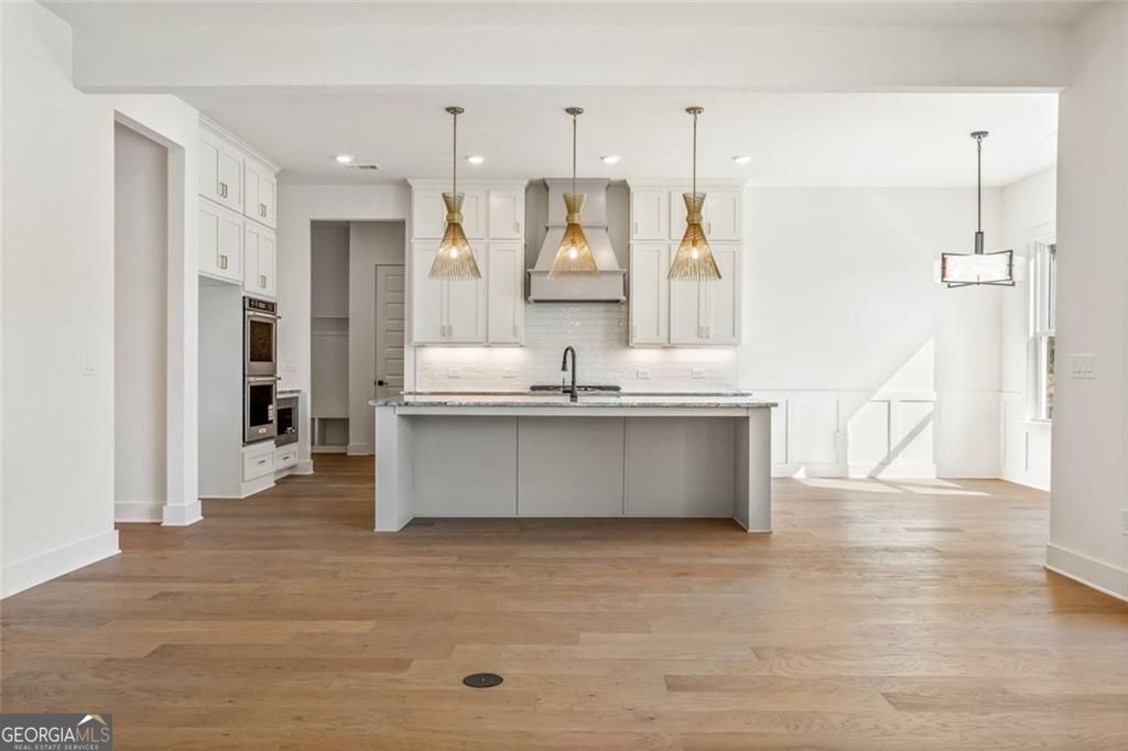 Gainesville, Georgia 30506, United States, 5 Bedrooms Bedrooms, ,5 BathroomsBathrooms,Residential,Active,222247