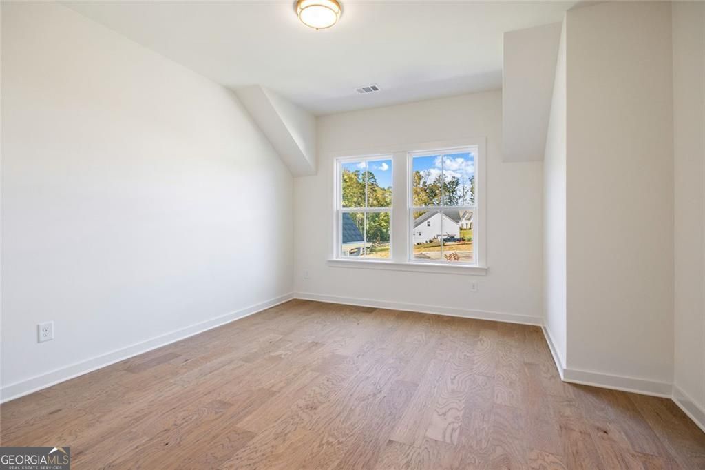 Gainesville, Georgia 30506, United States, 5 Bedrooms Bedrooms, ,5 BathroomsBathrooms,Residential,Active,222247