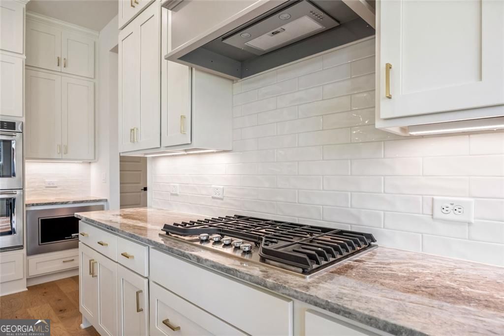 Gainesville, Georgia 30506, United States, 5 Bedrooms Bedrooms, ,5 BathroomsBathrooms,Residential,Active,222247