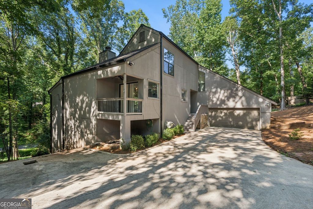 Photo of 5623 High Harbor Point, Gainesville, GA 30504 (MLS # 10722577)