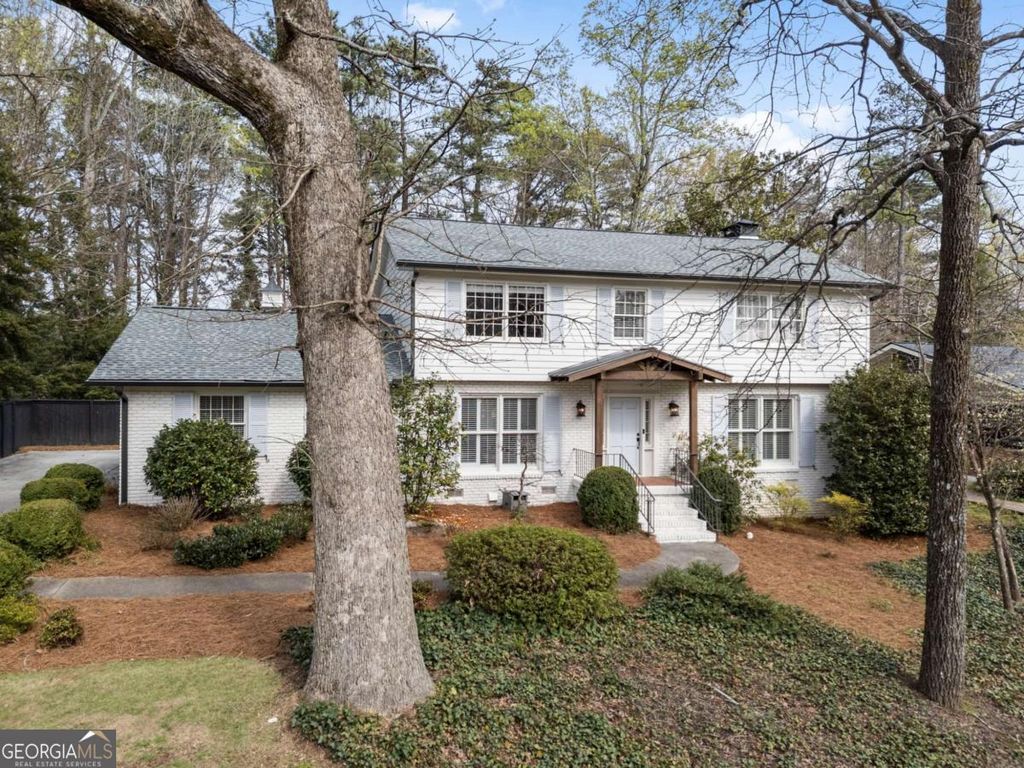 Photo of 6615 Williamson Drive, Atlanta, GA 30328 (MLS # 10714083)