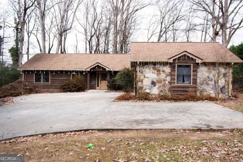 Photo of 1894 Windburn Court SW, Snellville, GA 30078 (MLS # 10662187)