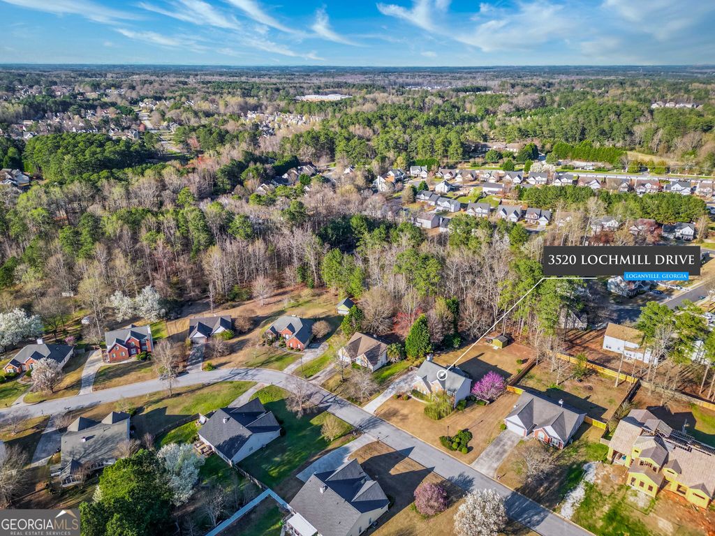 Photo of 3520 Lochmill Drive, Loganville, GA 30052 (MLS # 10707483)