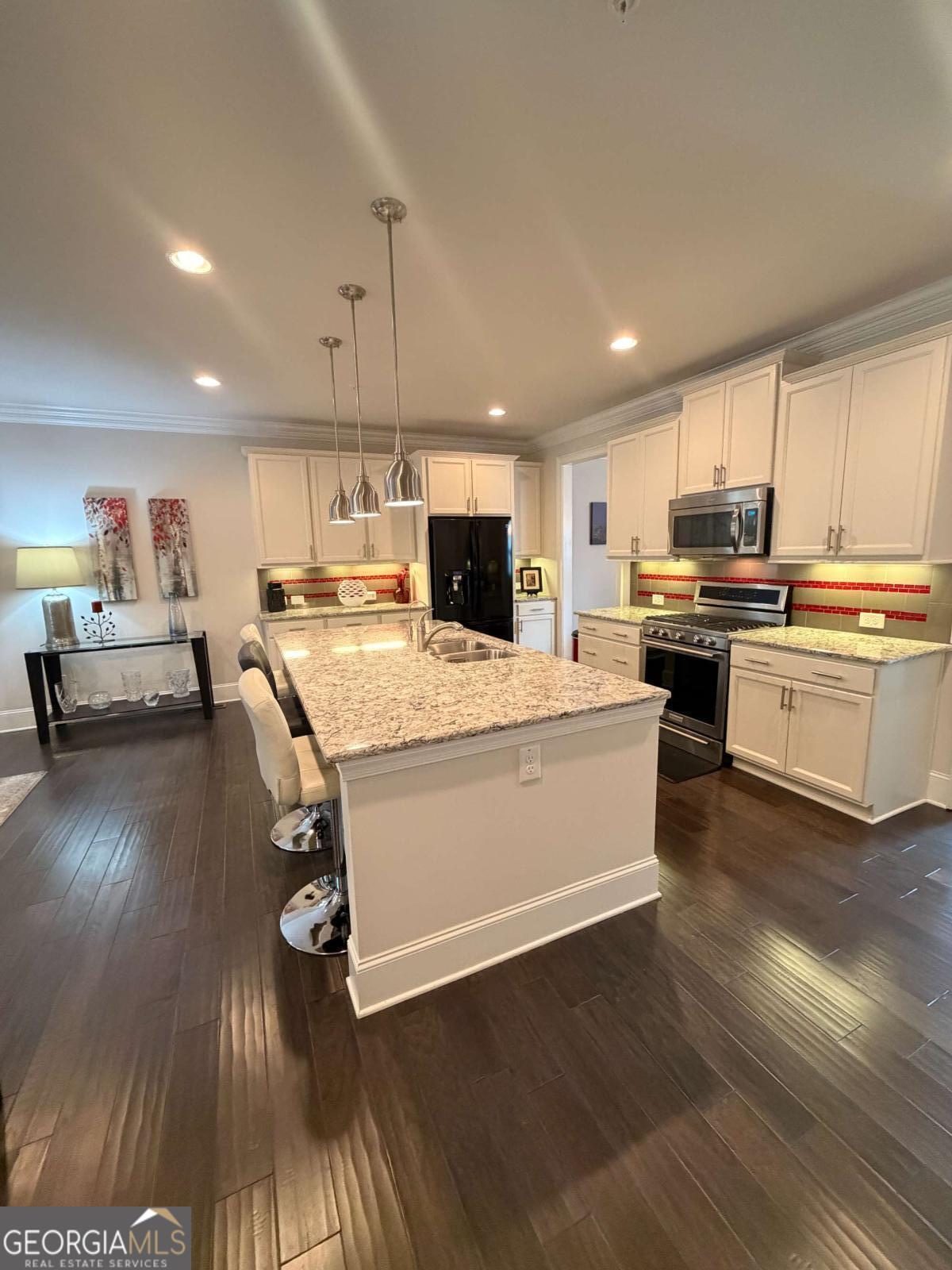 9015 Woodland TRL 8