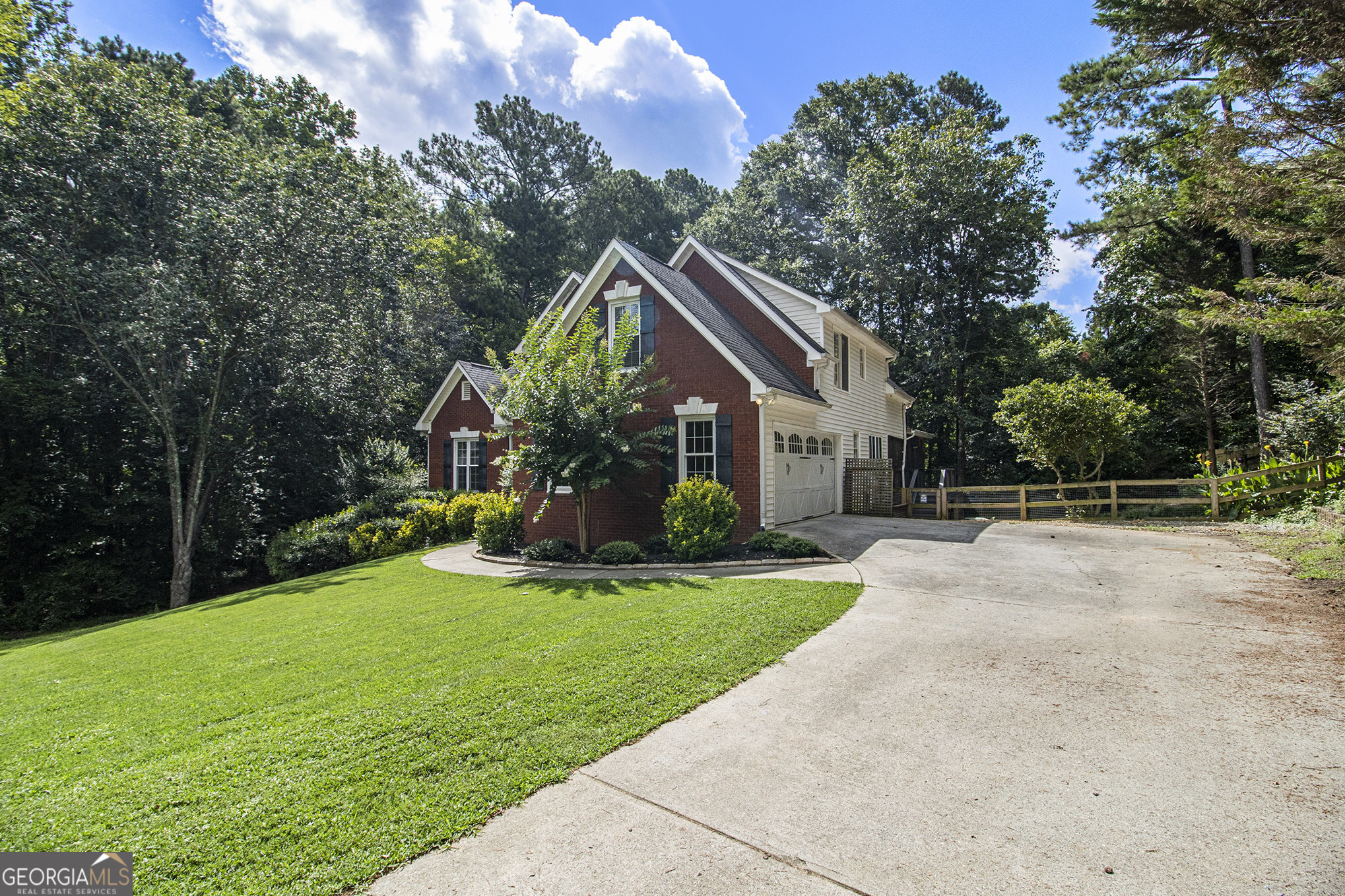 8270 Stonebrook CT