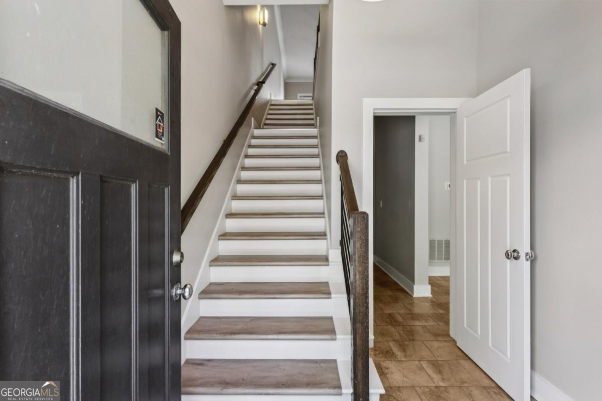 Riverside - Commercial Sale