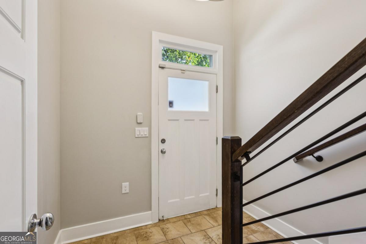 Riverside - Commercial Sale