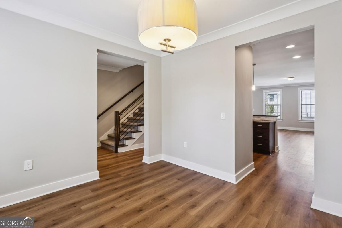 Riverside - Commercial Sale