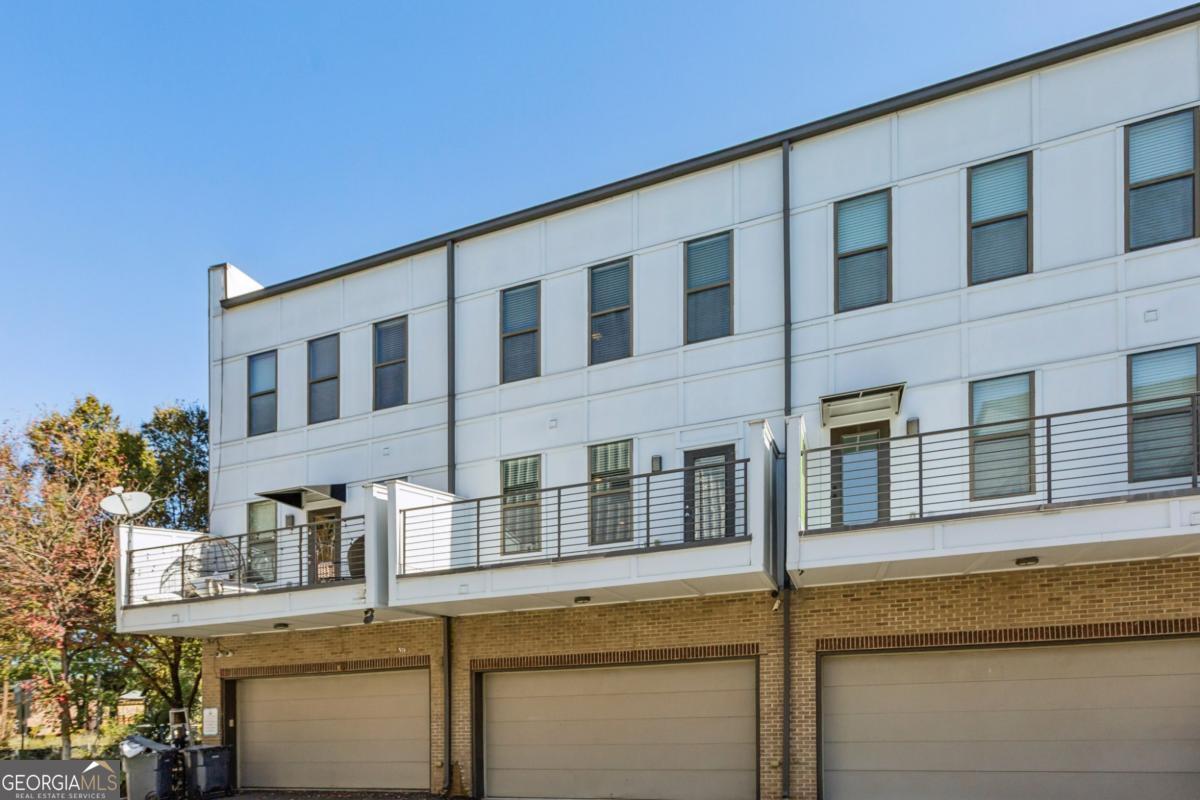 Riverside - Commercial Sale