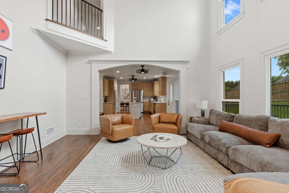 4221 Willow Oak DR
