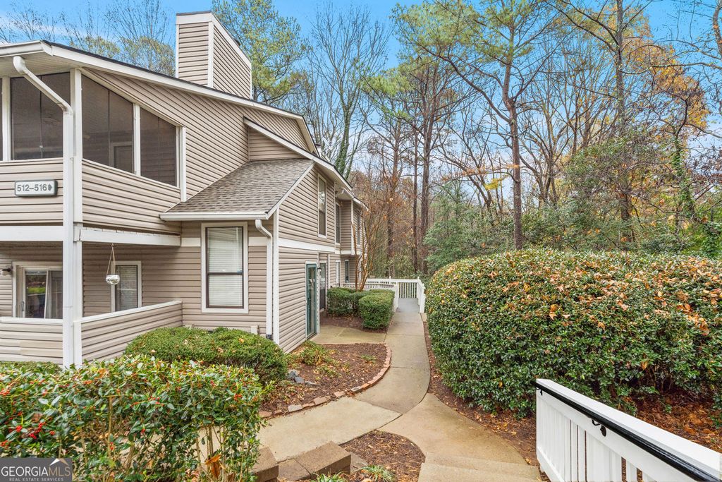 Photo of 515 Wynnes Ridge Circle Circle SE, Marietta, GA 30067 (MLS # 10656135)