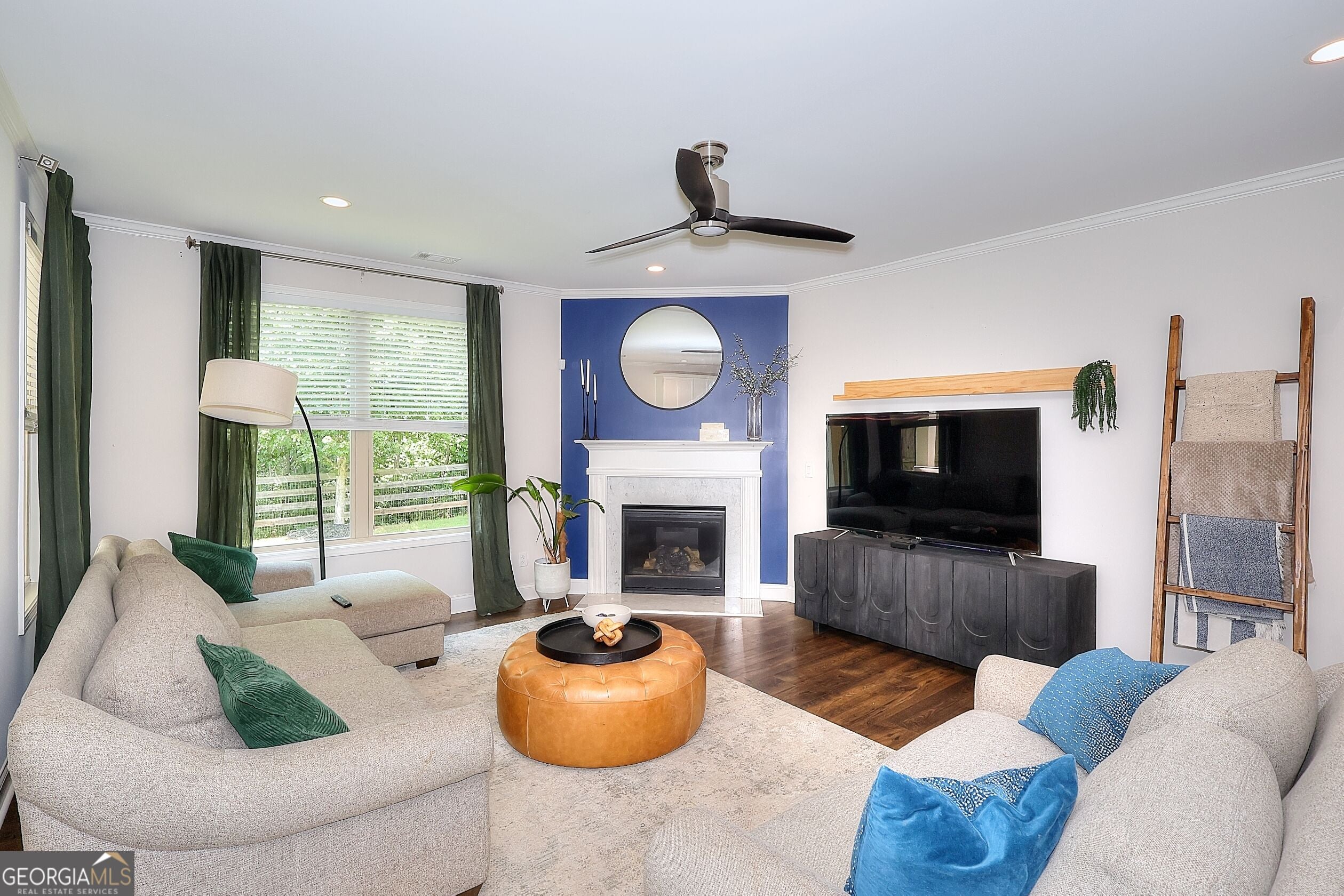 2181 Hempstead CT