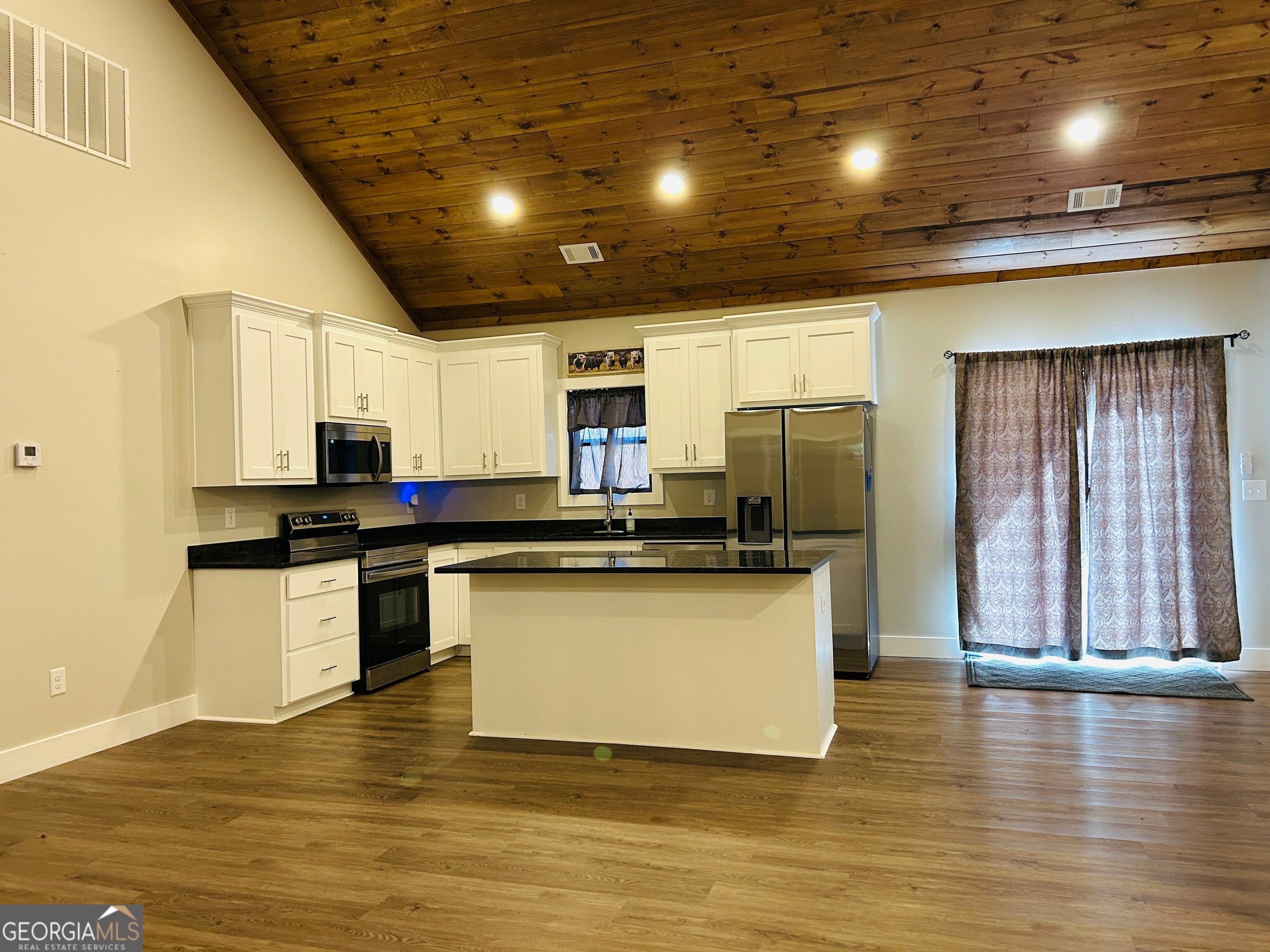1027 Roberts Rd