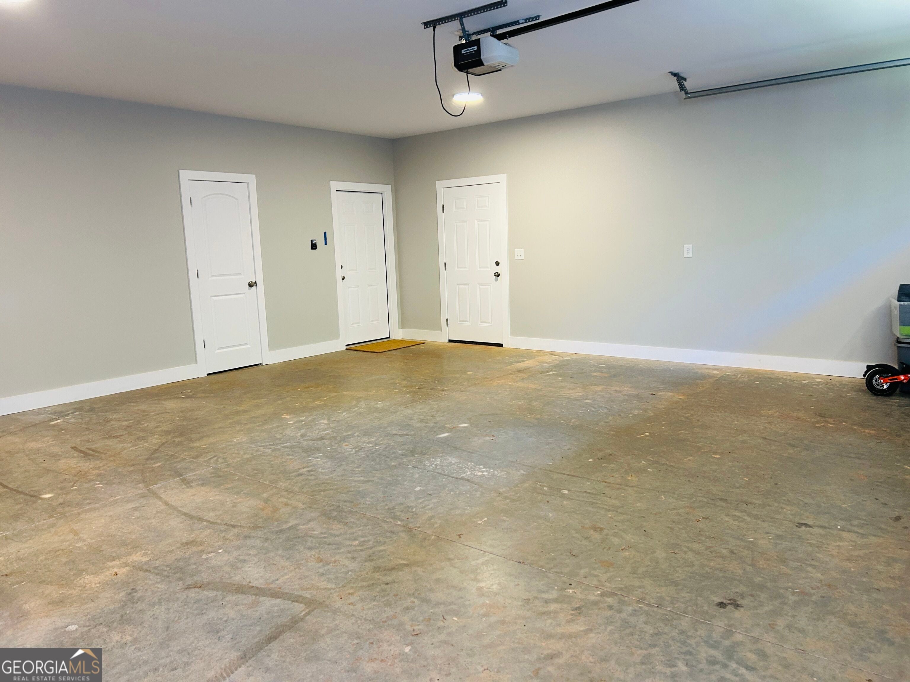 1027 Roberts Rd