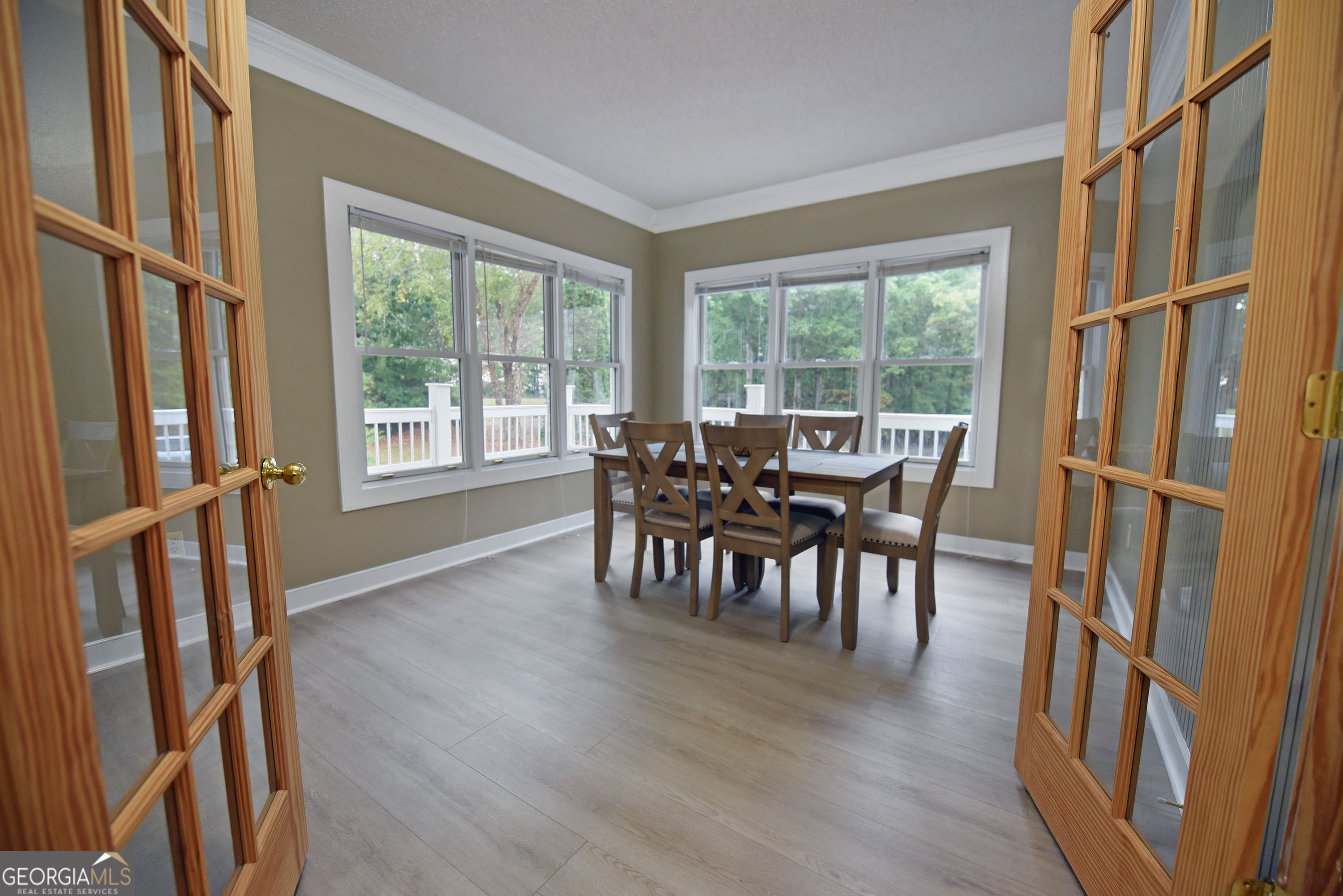 Whitepath Lodge and Resort - Commercial Sale