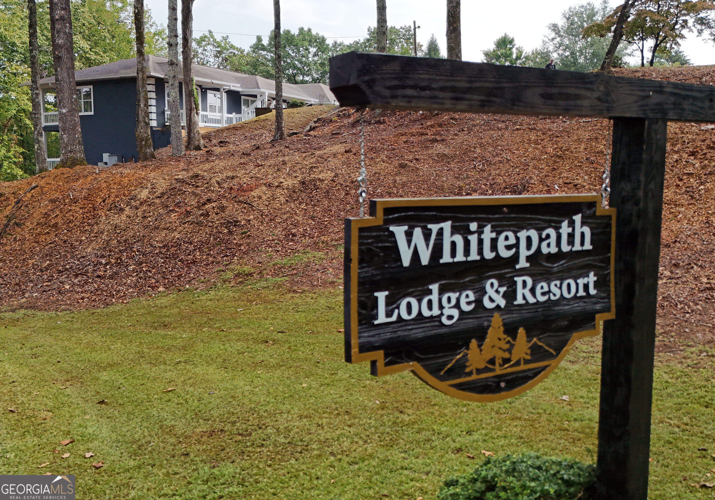 Whitepath Lodge and Resort - Commercial Sale