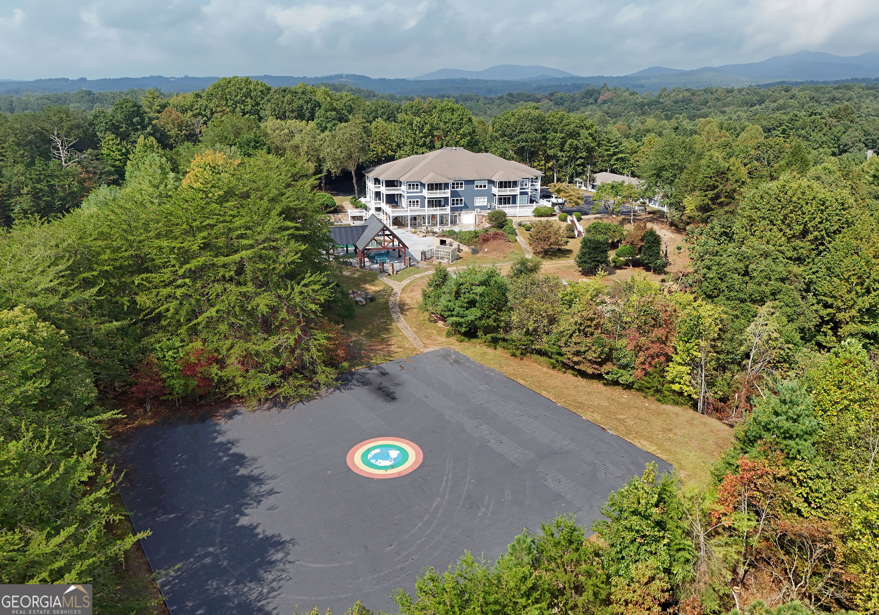 Whitepath Lodge and Resort - Commercial Sale