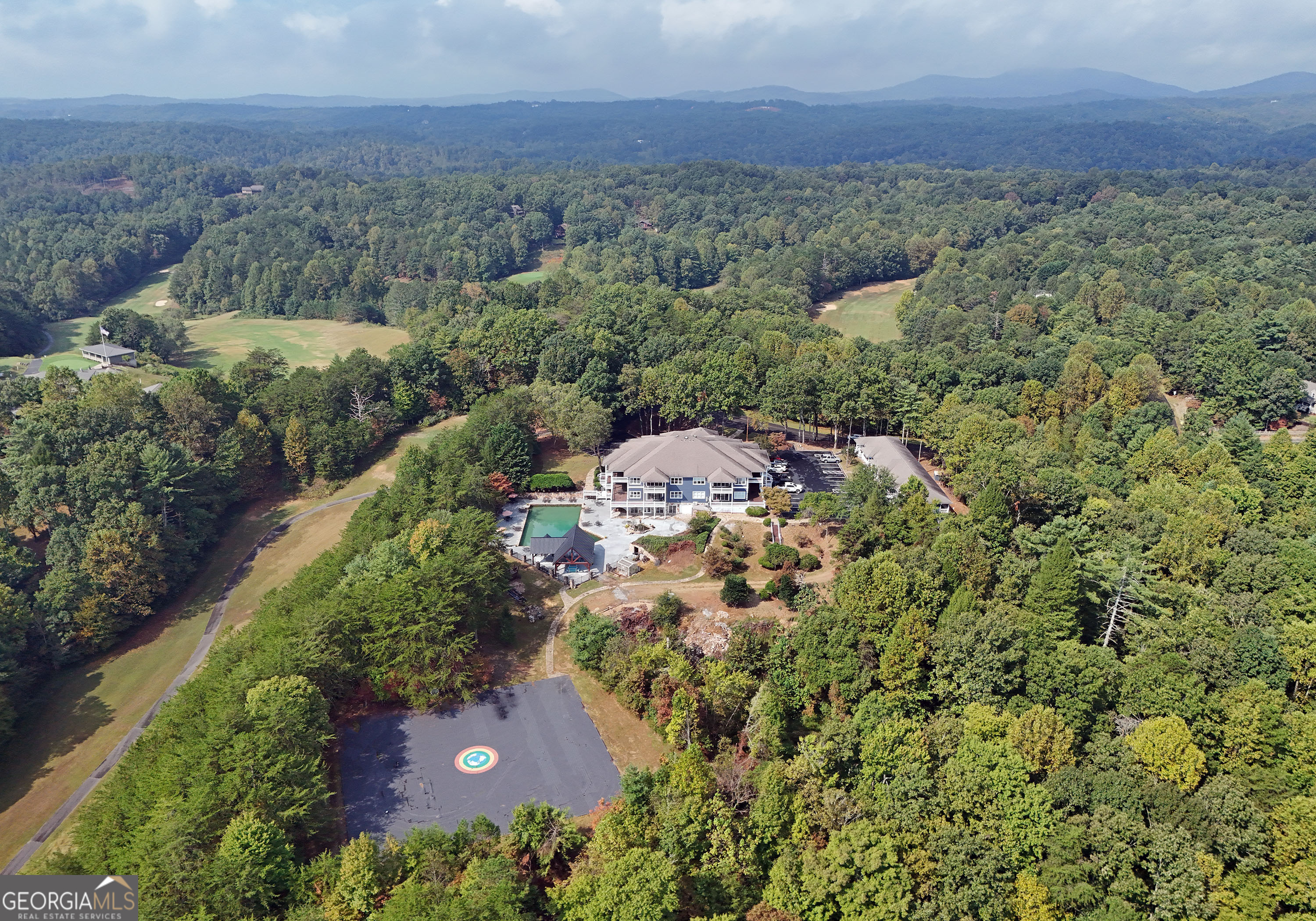 Whitepath Lodge and Resort - Commercial Sale