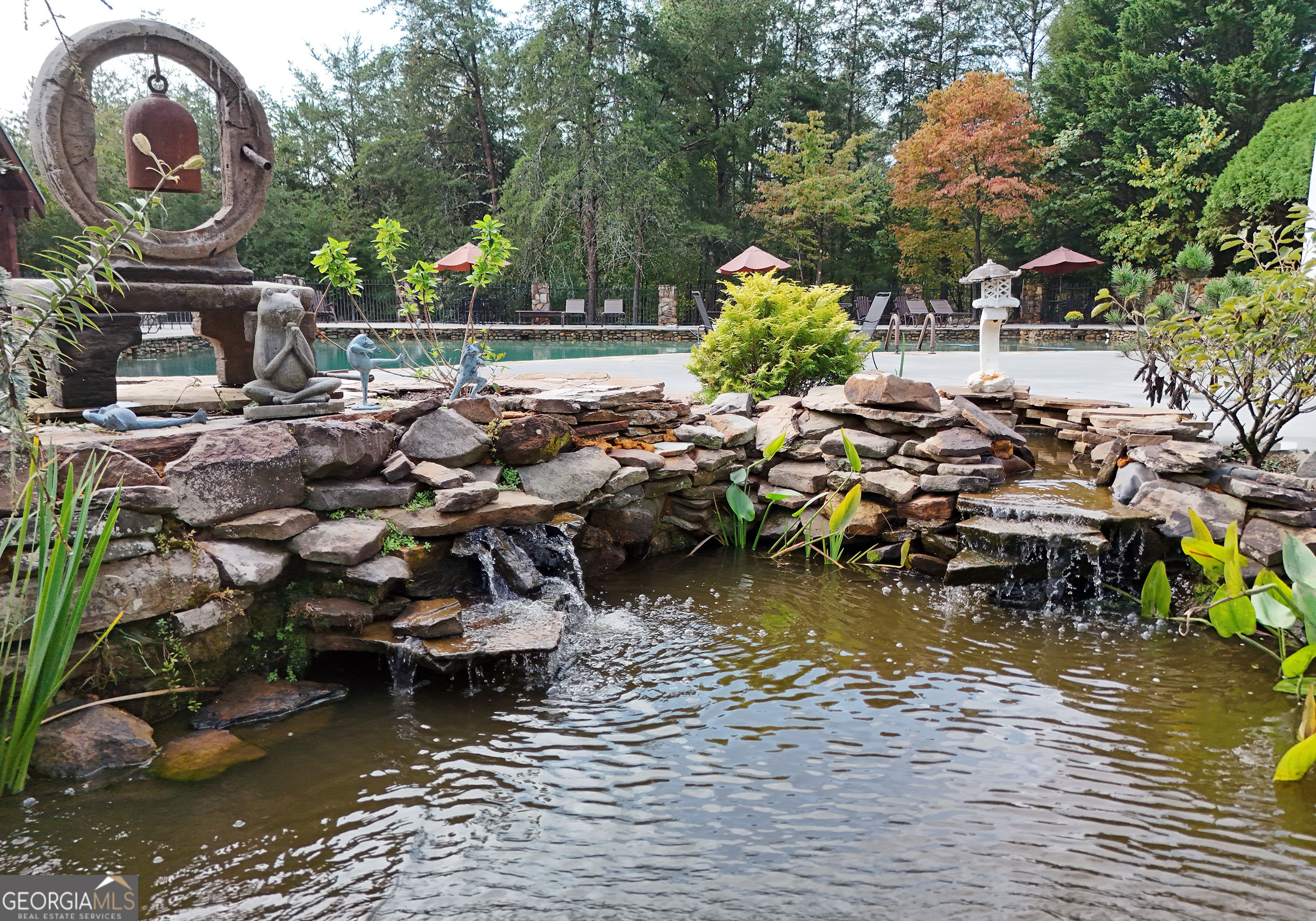 Whitepath Lodge and Resort - Commercial Sale