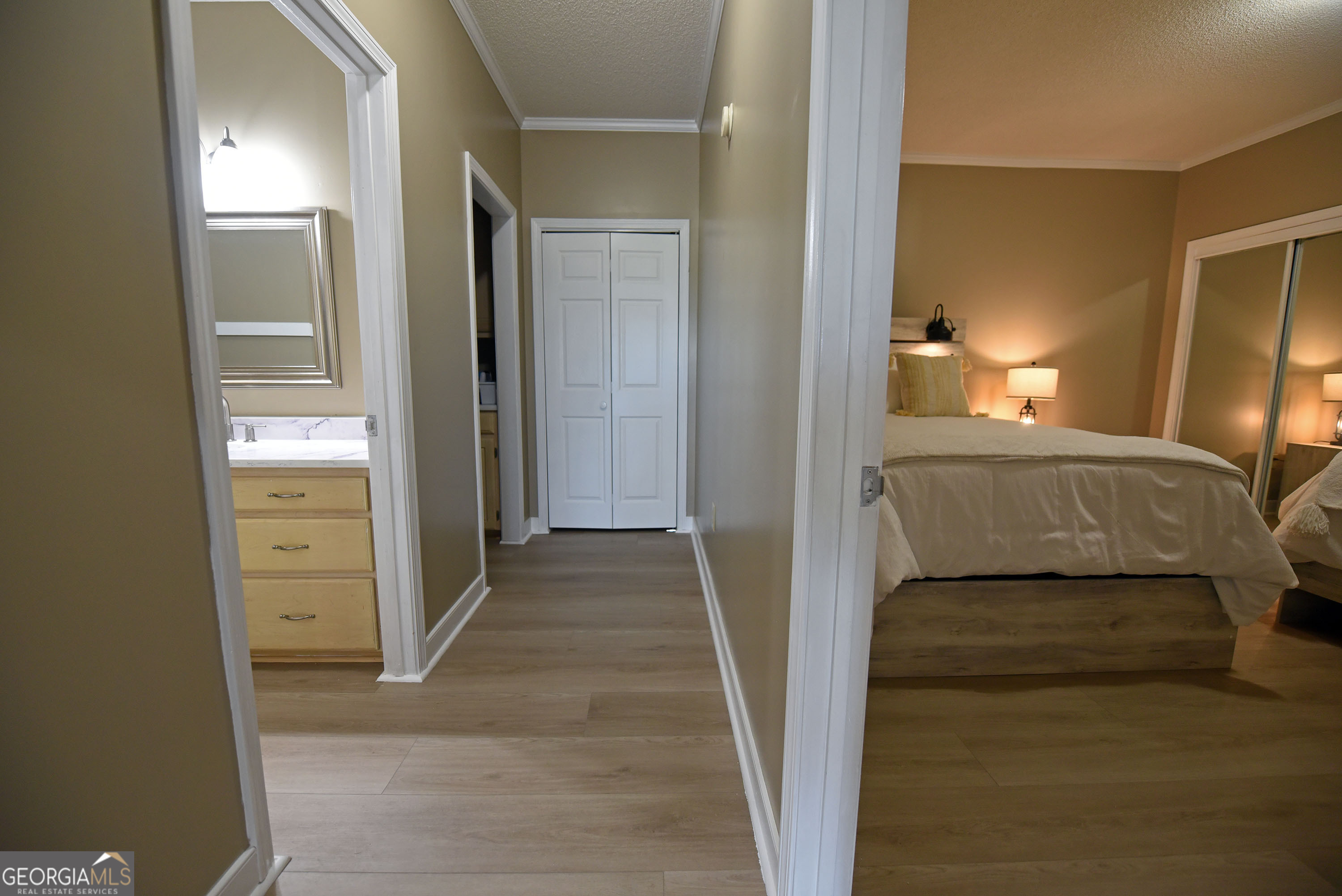 Whitepath Lodge and Resort - Commercial Sale