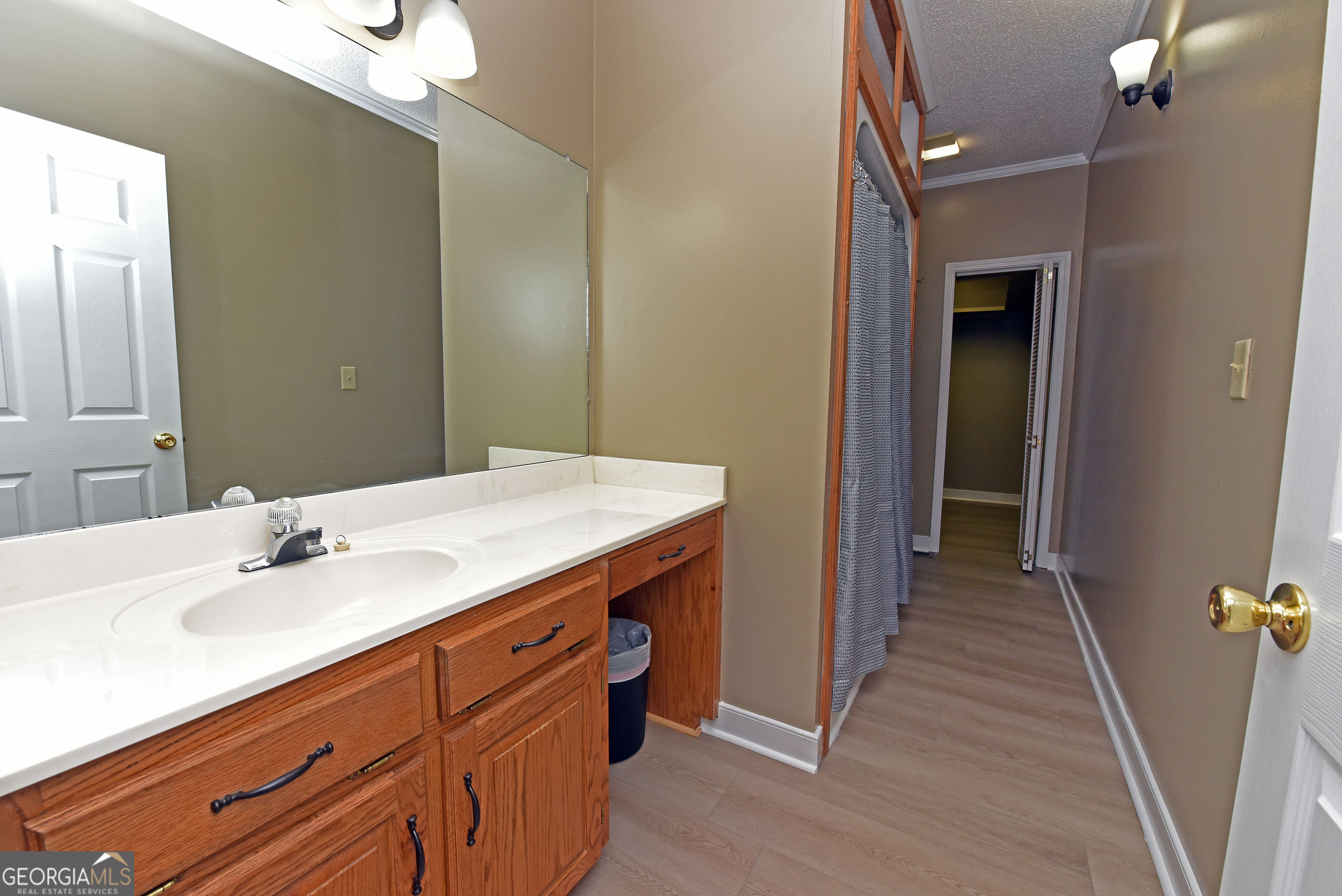 Whitepath Lodge and Resort - Commercial Sale