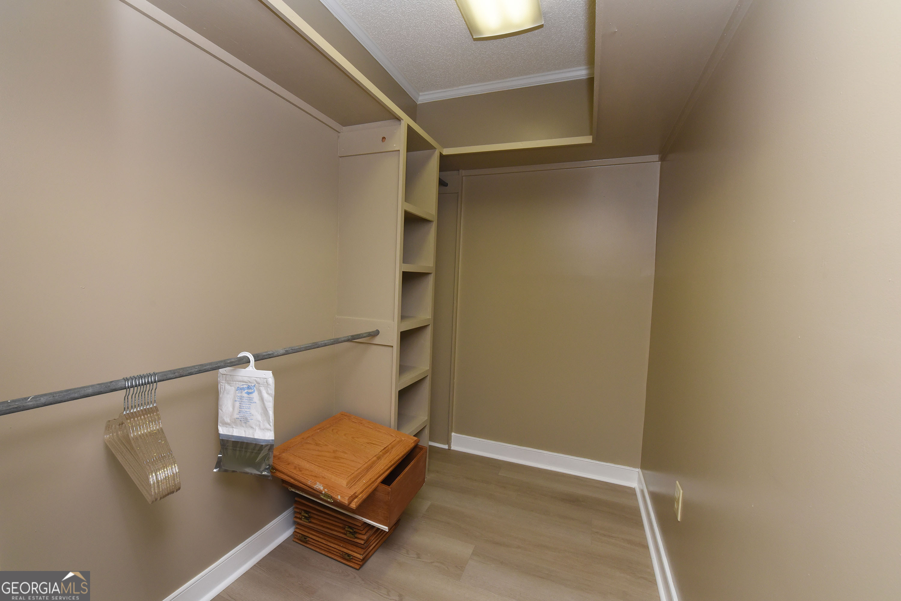 Whitepath Lodge and Resort - Commercial Sale