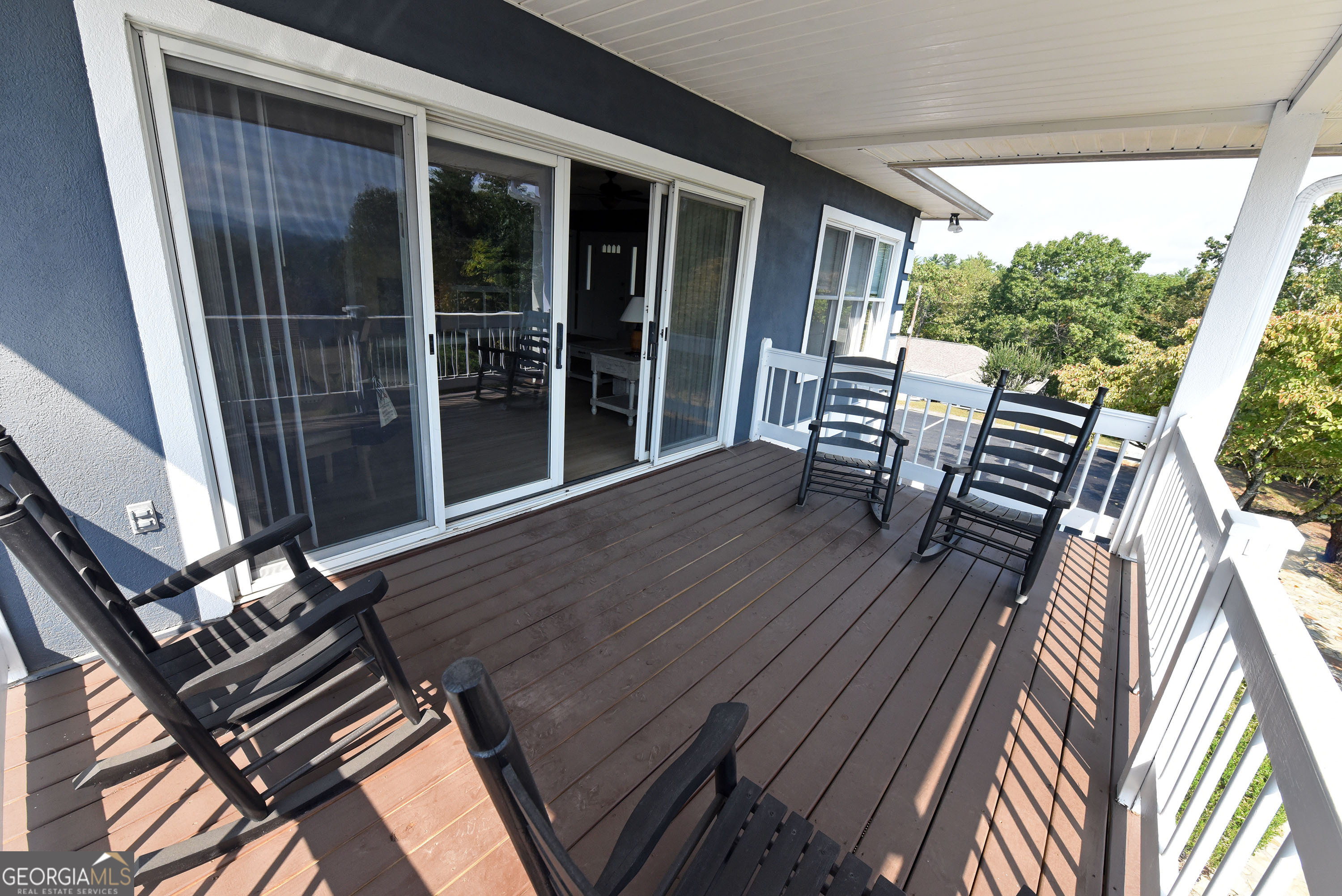 Whitepath Lodge and Resort - Commercial Sale