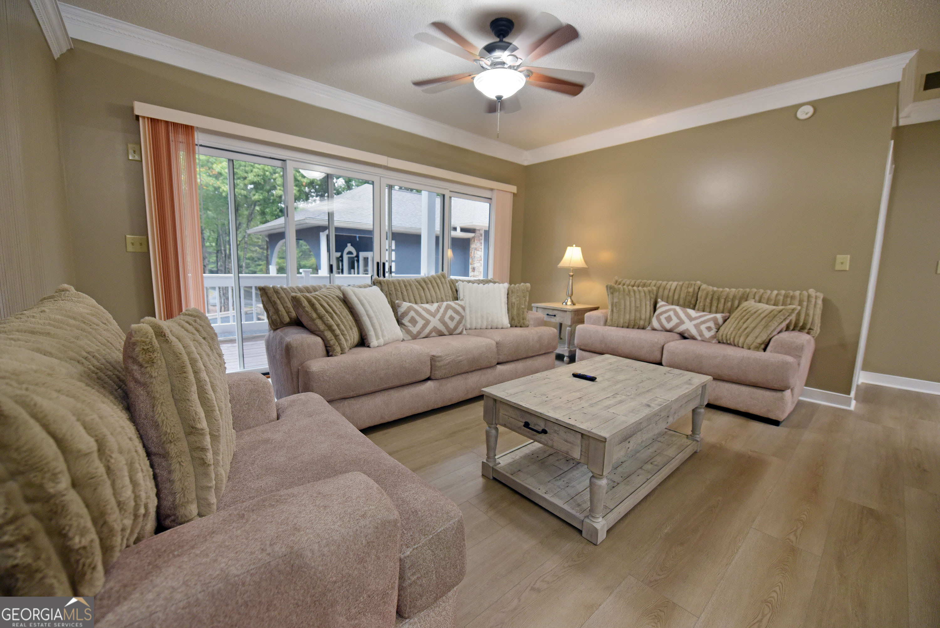 Whitepath Lodge and Resort - Commercial Sale