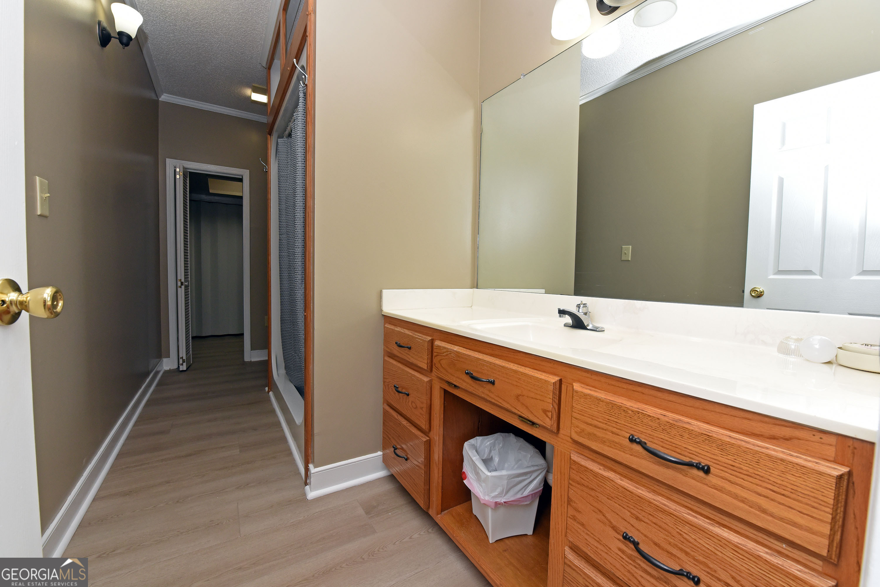 Whitepath Lodge and Resort - Commercial Sale