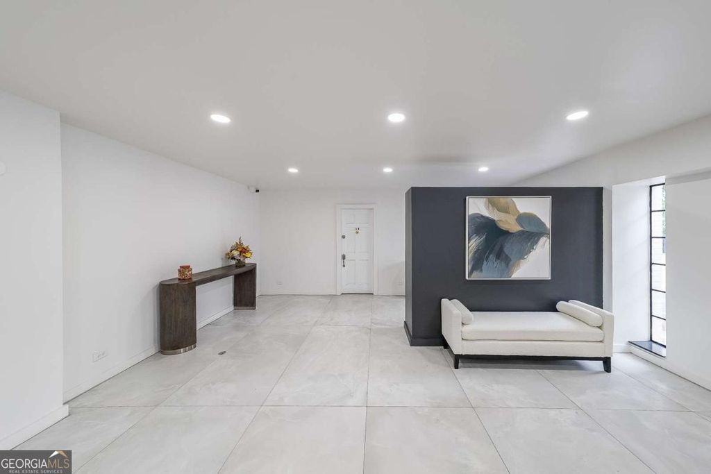 Photo of 3648 Peachtree Road #4S, Atlanta, GA 30319 (MLS # 10741079)